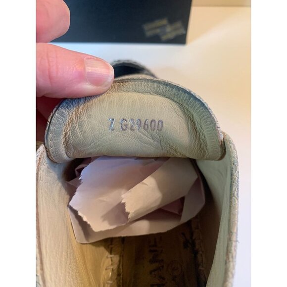 CHANEL Crackled Leather Espadrille High Top Shoe Size EU 38 US 8 - Picture 14 of 15